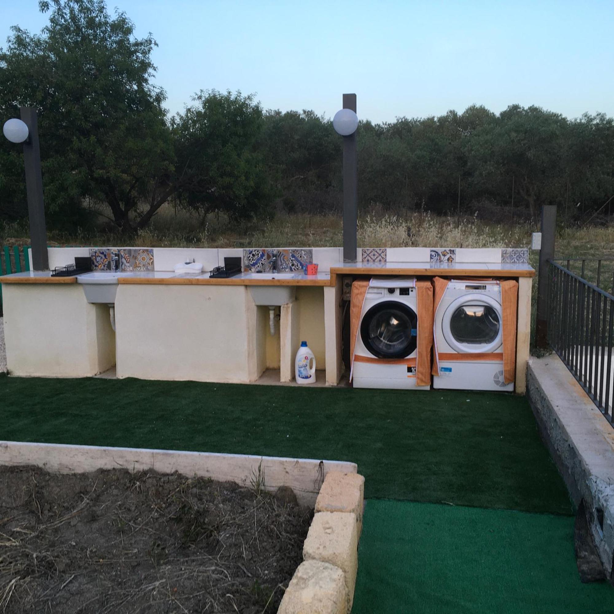 Sosta Camper Adenzia Camping Porto Empedocle Exteriér fotografie